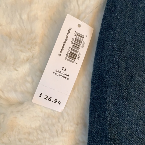 NEW w/ tags Jean Shorts - Picture 4 of 8